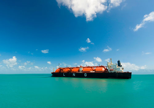 PE1906_LNGtanker.jpg